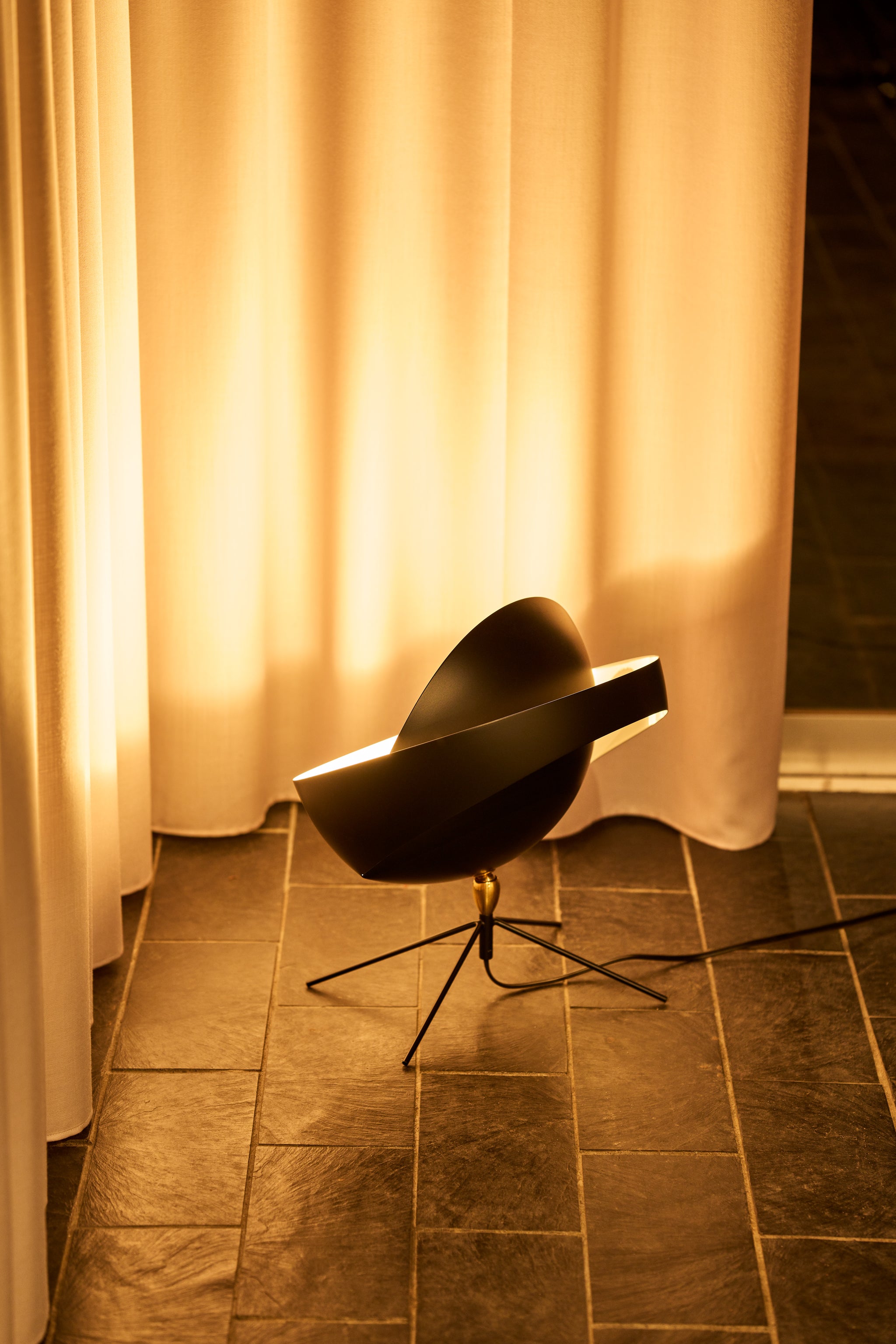 Desk lamp “Saturnus”