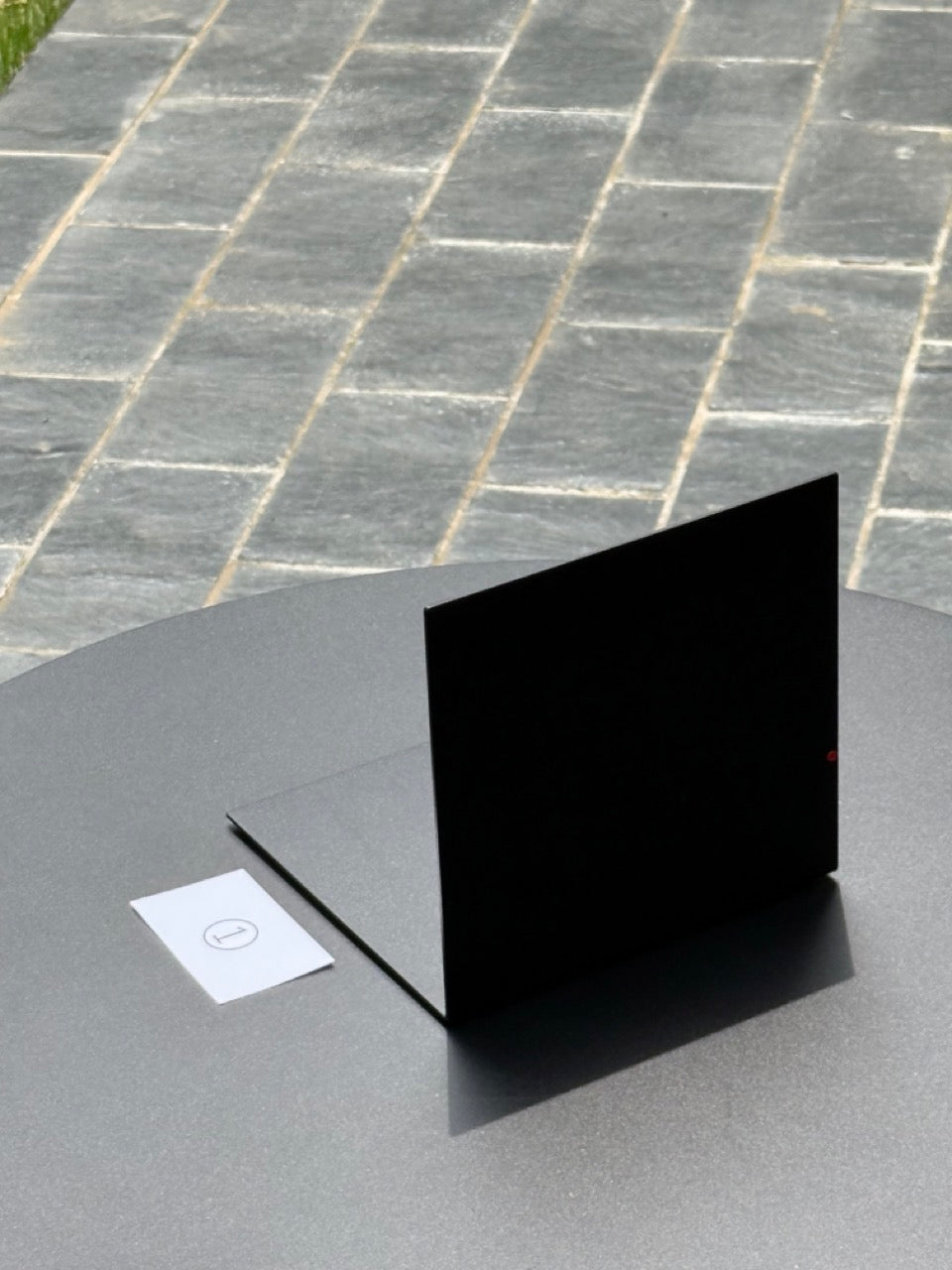 Easy Irony Bookend《展示品・No.1》