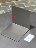 Easy Irony Bookend《展示品・No.2》