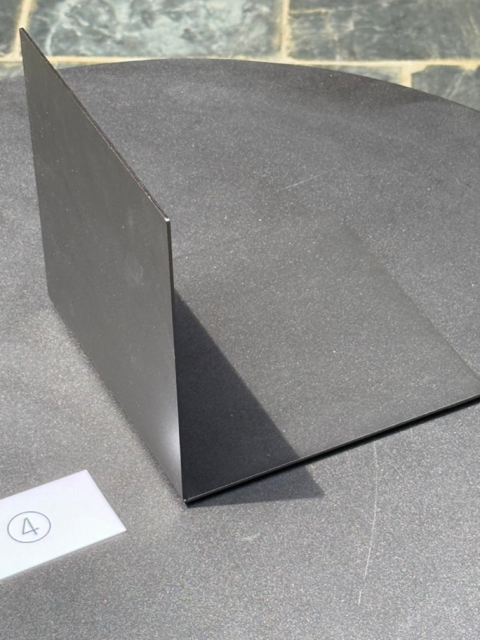 Easy Irony Bookend《展示品・No.4》