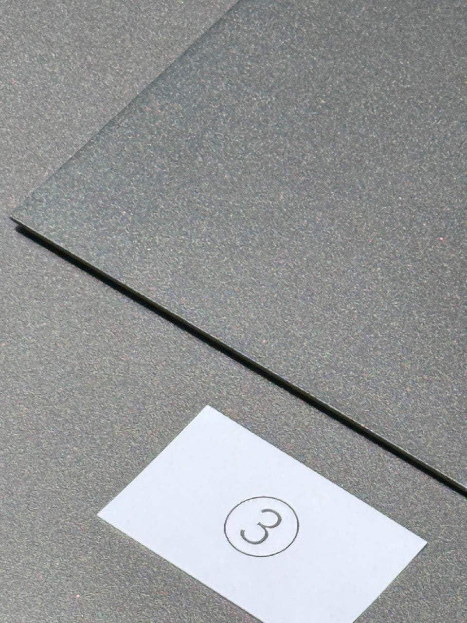 Easy Irony Bookend《展示品・No.3》