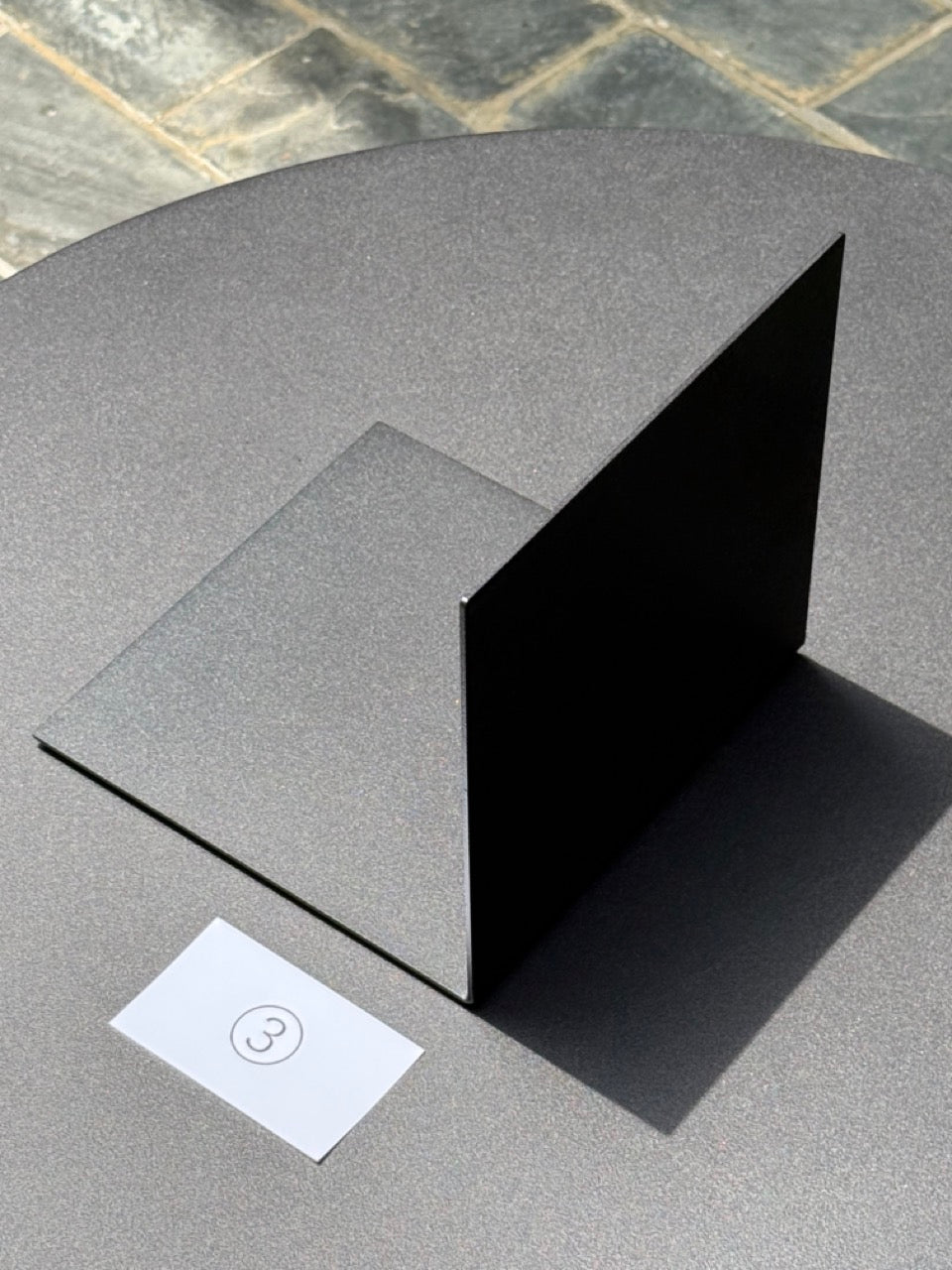 Easy Irony Bookend《展示品・No.3》