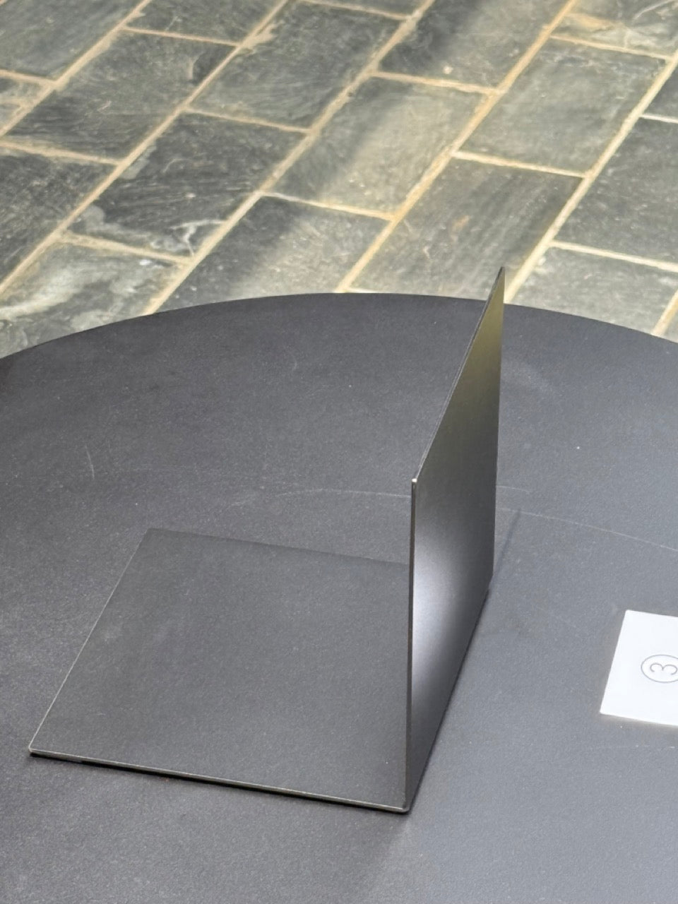 Easy Irony Bookend《展示品・No.3》