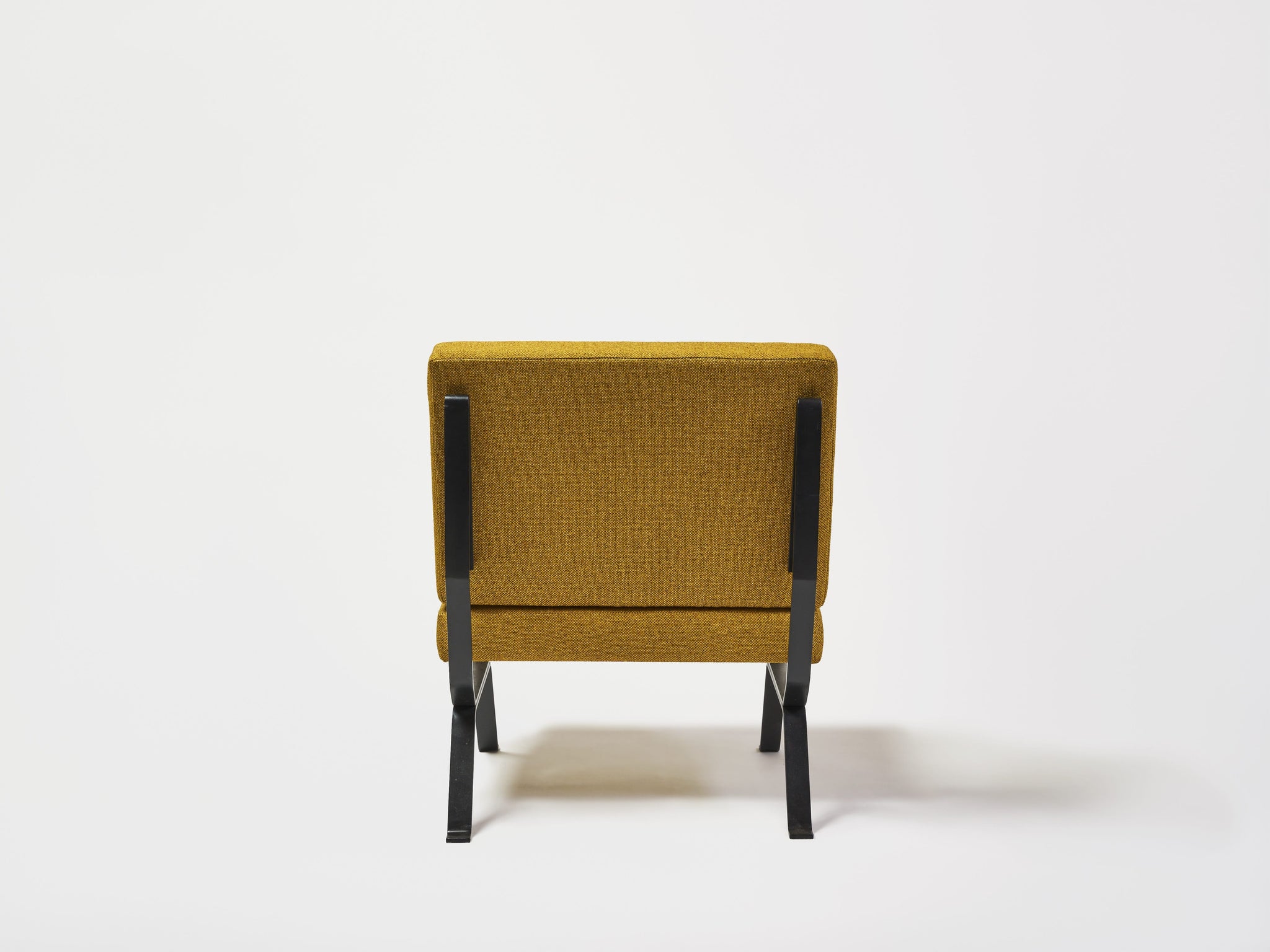 Dione Chair